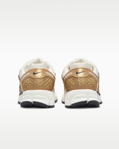 Nike Zoom Vomero 5 "Metallic Gold"