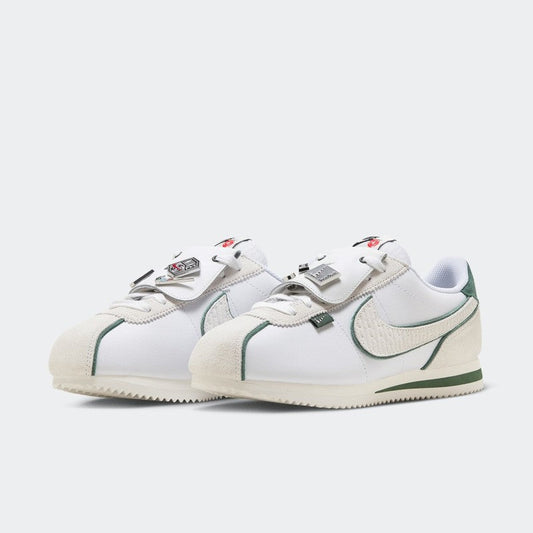 Nike Cortez "All Petals United" (Blanc/Vert Sapin)